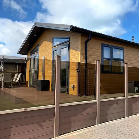 18 - The Pines * Saltburn-by-the-Sea